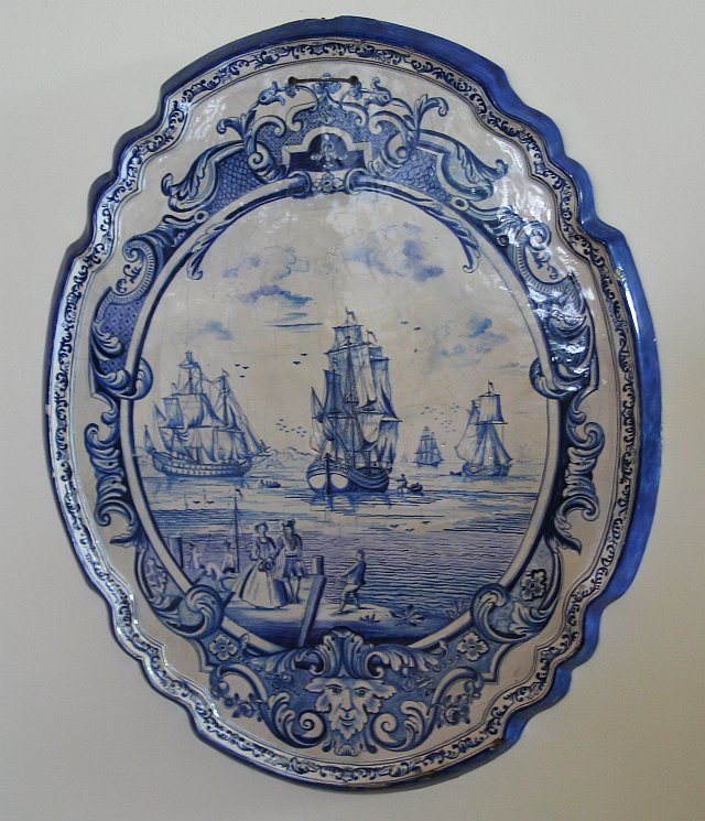 Oval&nbsp;Blue&nbsp;and&nbsp;White Delft Tile Plaque