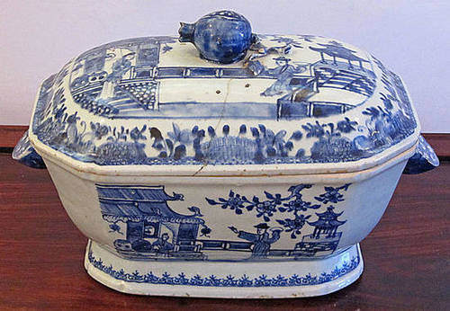 Chinese Blue and White Cachepot