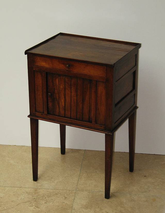 French Table de Nuit